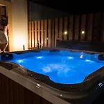 Hotel Lesni Lazne Zvánovice